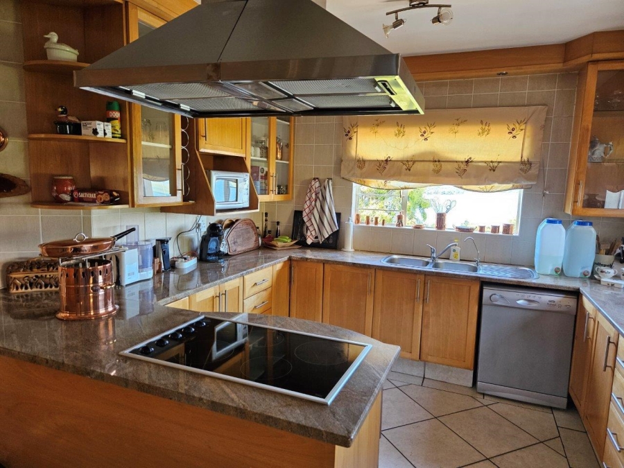 4 Bedroom Property for Sale in Kosmos North West